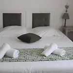 Au Marais Hotel